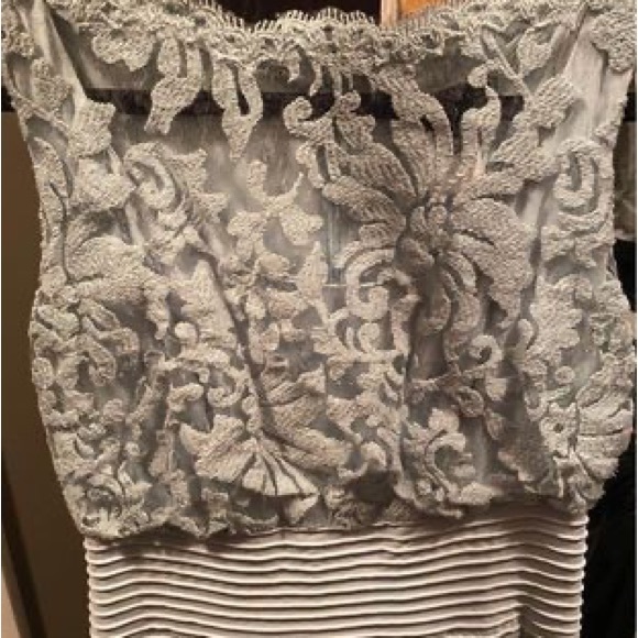 Tadashi Shoji Gown - Size 4 - Black Tie or Grad Dress - Picture 3 of 7